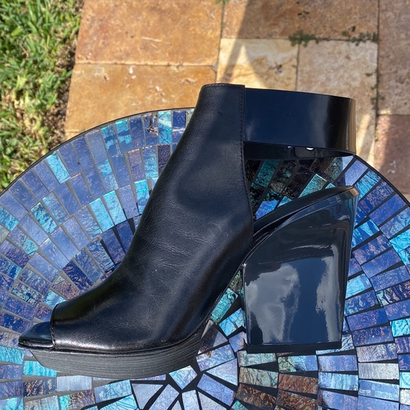 3.1 Phillip Lim black leather platforms size 37 - Picture 9 of 10